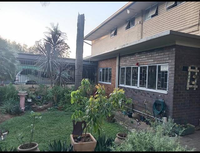 5 BEDROOM HOUSE FOR SALE IN PRETORIA GARDENS